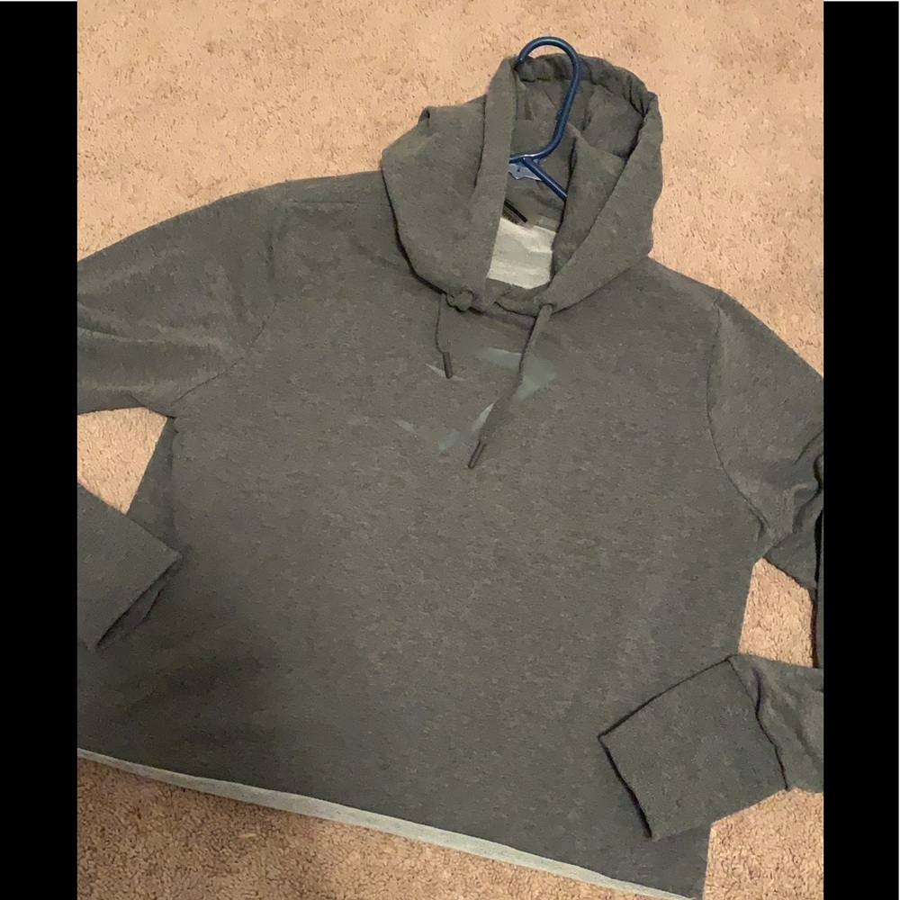 XL Gymshark cutaway crop